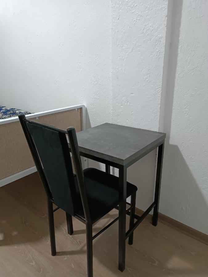 Nomad Inn 比什凯克 外观 照片