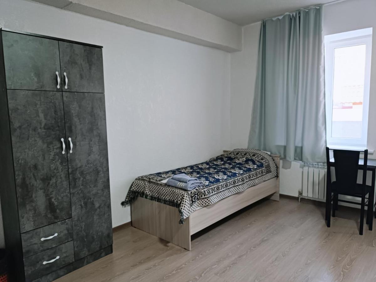 Nomad Inn 比什凯克 外观 照片